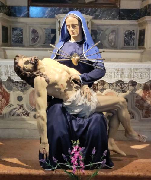 Titelbild: Pieta in der Kirche Santa Maria dei servi in Padua